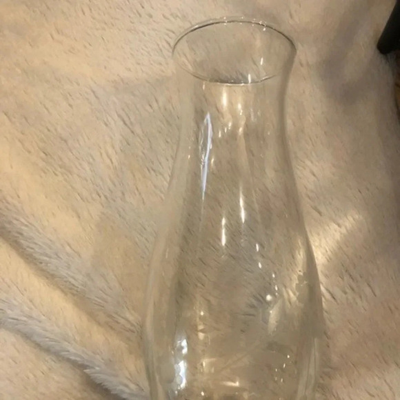Set 2 etched glass vases - Picture 2 of 4